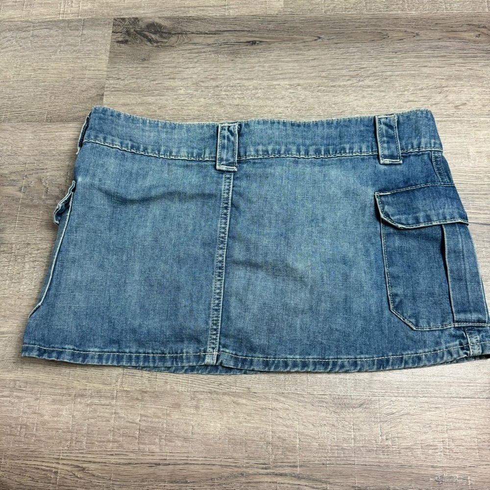 H&M Denim Cargo Mini Skirt Medium Y2K Utility Pocket Low Rise Jean Skirt - Picture 2 of 5